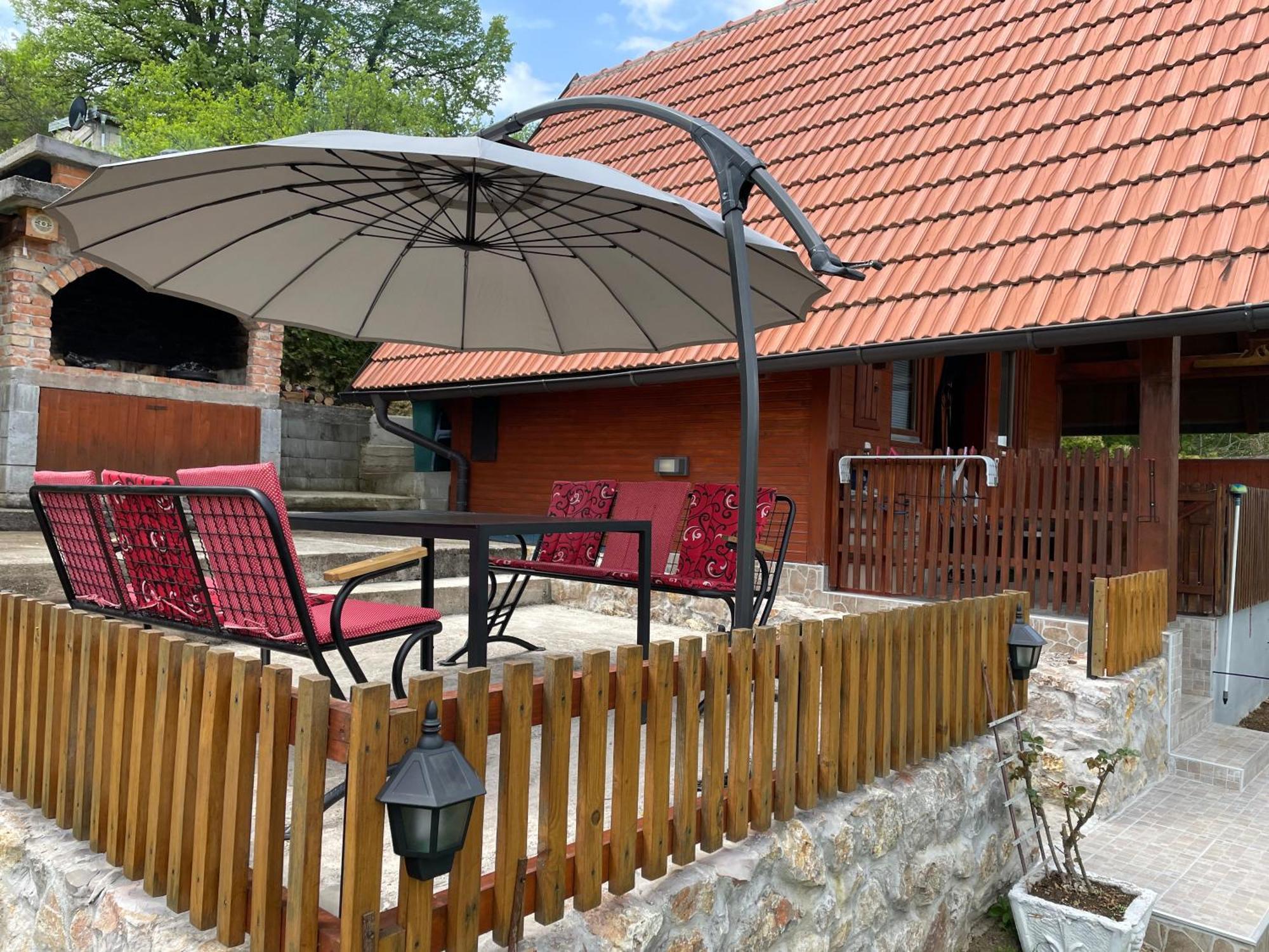 Holiday Home Nemo Bihać Buitenkant foto